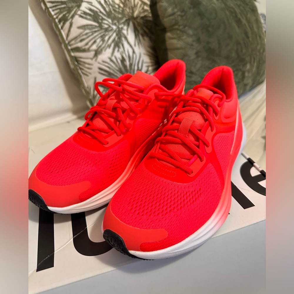 Lululemon air vapormax flyknit 3